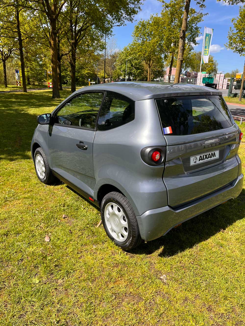 De AIXAM eMinauto 12 e min auto